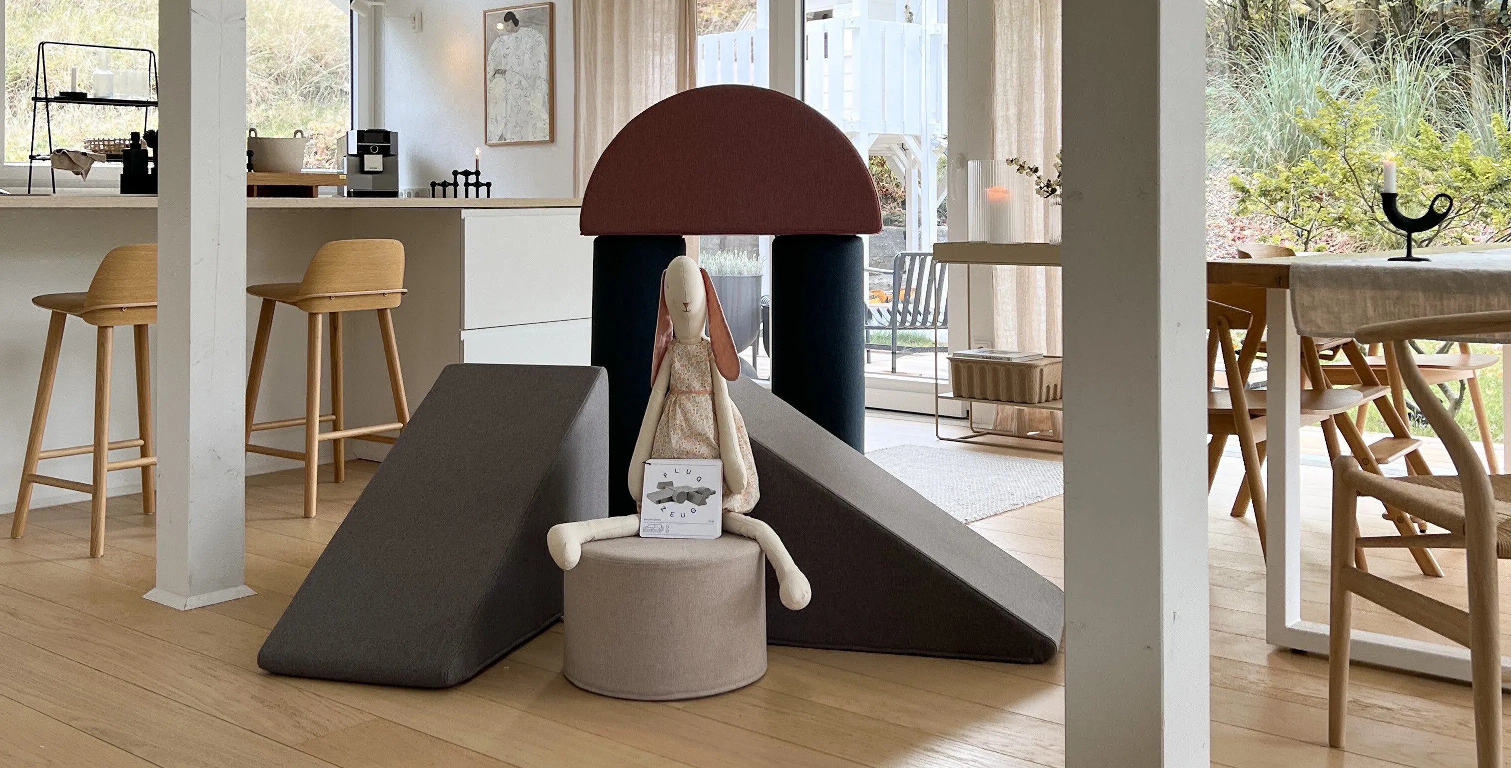 Jeden Tag eine neue Welt: das Sofa als Mittelpunkt des eigenen Reiches