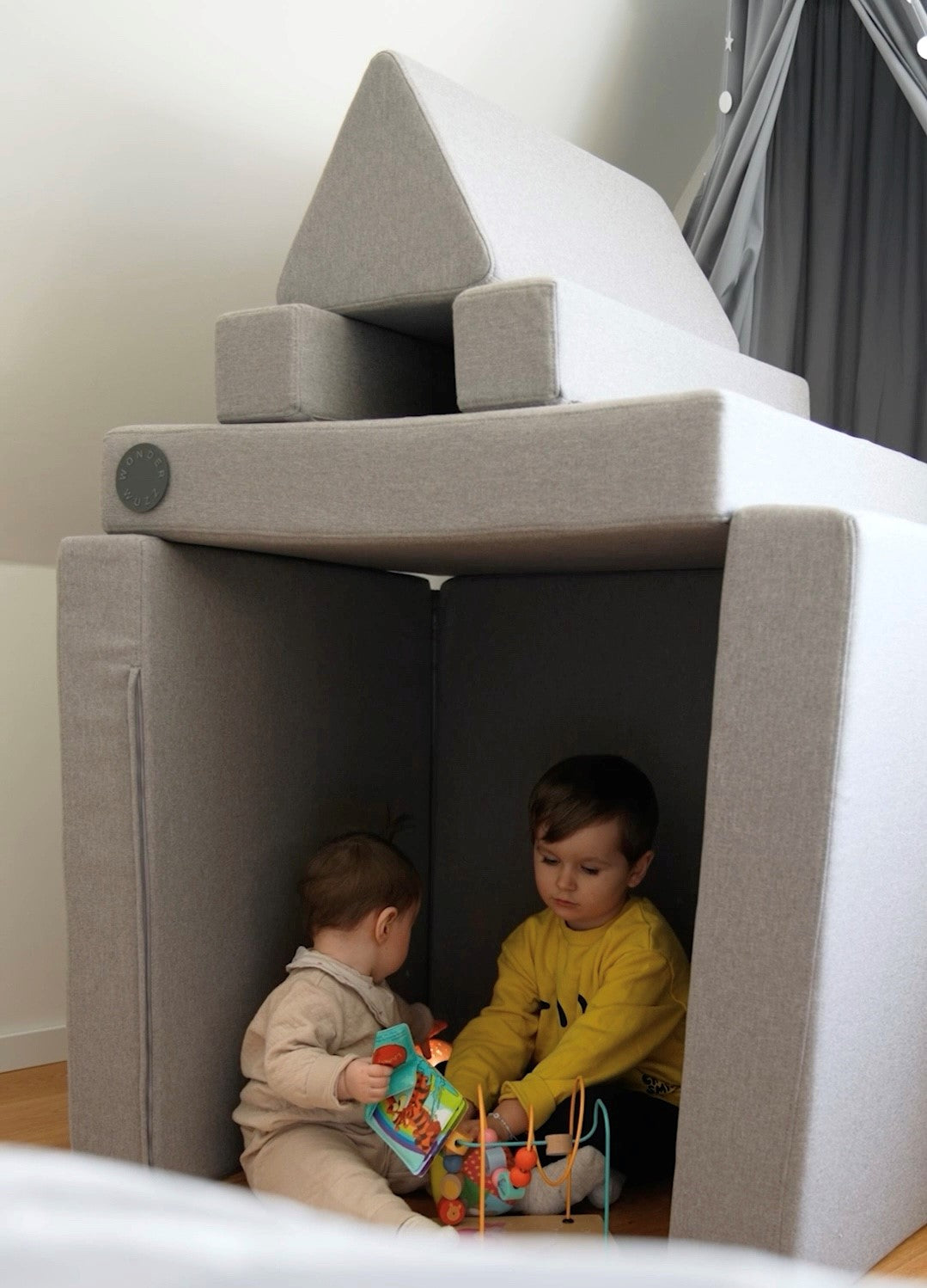 Ab welchem Alter profitiert mein Kind von einem Spielsofa?